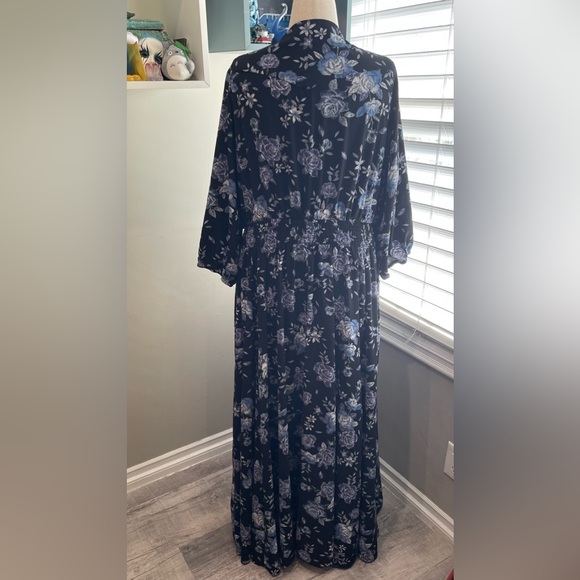 City Chic Women's Apparel‎ Women's City Chic Plus Size Maxi Lyra - Picture 5 of 8